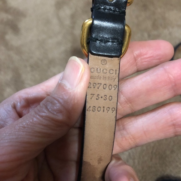 AUTHENTIC GUCCI THIN GOLD BLACK LEATHER STUD BELT - Picture 3 of 9